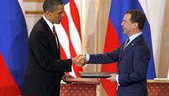 US President Barack Obama and Russian President Dmitry Medvedev signed the New START treaty in Prague US President Barack Obama and Russian President Dmitry Medvedev signed the New START treaty in Prague