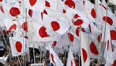 Japonsko nutně potřebuje sebereflexi a vizi, kam by mělo směřovat a jakou roli by chtělo hrát v měnícím se světě. Japonsko nutně potřebuje sebereflexi a vizi, kam by mělo směřovat a jakou roli by chtělo hrát v měnícím se světě.