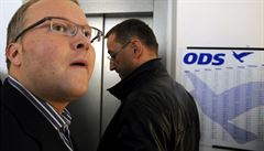 I bez hlubokých znalostí finanční problematiky muselo být všem členům vedení radnice v čele se starostou Tomášem Chalupou jasné, že kolem portfolia, které spravuje Key Investments, něco není v pořádku. I bez hlubokých znalostí finanční problematiky muselo být všem členům vedení radnice v čele se starostou Tomášem Chalupou jasné, že kolem portfolia, které spravuje Key Investments, něco není v pořádku.