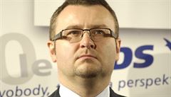 Bývalý ministr životního prostředí, místopředseda ODS a poslanec Pavel Drobil v projevu na sobotním kongresu ODS konečně přesvědčil, co je nejlepším prostředkem boje proti korupci – obsadit na ministerstvech vedoucí posty až po ředitele odborů straníky. Bývalý ministr životního prostředí, místopředseda ODS a poslanec Pavel Drobil v projevu na sobotním kongresu ODS konečně přesvědčil, co je nejlepším prostředkem boje proti korupci – obsadit na ministerstvech vedoucí posty až po ředitele odborů straníky.