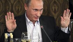 Premiér Vladimir Putin odpovídal 11. listopadu na otázky expertů z Valdajského klubu. Premiér Vladimir Putin odpovídal 11. listopadu na otázky expertů z Valdajského klubu.