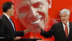 Republikánští kandidáti na prezidenta Mitt Romney (vlevo) a Newt Gingrich (vpravo) se během primárek v Jižní Karolíně začali politicky fackovat. Podle současného prezidenta, demokrata Baracka Obamy, je americká ekonomika zdravá a silná a její vývoj zatím Republikánští kandidáti na prezidenta Mitt Romney (vlevo) a Newt Gingrich (vpravo) se během primárek v Jižní Karolíně začali politicky fackovat. Podle současného prezidenta, demokrata Baracka Obamy, je americká ekonomika zdravá a silná a její vývoj zatím