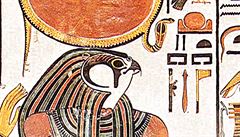 Ve starém Egyptě se nade vším a mimo vše se vznáší tvůrce všeho, samostvořený a věčně sebetvořící bůh Amun. Nepochopitelný, nezosobnitelný, nepřístupný, neviditelný, a tudíž nezobrazitelný. K jeho částečnému zviditelnění se musí přidat přízvisko Ra (Amun Ve starém Egyptě se nade vším a mimo vše se vznáší tvůrce všeho, samostvořený a věčně sebetvořící bůh Amun. Nepochopitelný, nezosobnitelný, nepřístupný, neviditelný, a tudíž nezobrazitelný. K jeho částečnému zviditelnění se musí přidat přízvisko Ra (Amun