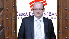Personální rozhodnutí Tomáš Uvíry se často nesetkávaly s pochopením zkušených bankéřů v ČEB. Personální rozhodnutí Tomáš Uvíry se často nesetkávaly s pochopením zkušených bankéřů v ČEB.