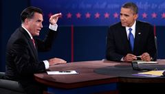 Současný americký prezident Obama se utkal potřetí v televizní diskusi se svým republikánským protivníkem Romneym 23. října na Floridě. Současný americký prezident Obama se utkal potřetí v televizní diskusi se svým republikánským protivníkem Romneym 23. října na Floridě.