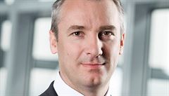 Robert Chvátal patří mezi několik málo českých top manažerů, kteří v posledních letech působili v zahraničí na vrcholových pozicích v nadnárodních společnostech. Robert Chvátal patří mezi několik málo českých top manažerů, kteří v posledních letech působili v zahraničí na vrcholových pozicích v nadnárodních společnostech.