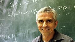 Eduard Feireisl přednášel teorii parciálních diferenciálních rovnic v Brazílii, Hongkongu i Číně. Eduard Feireisl přednášel teorii parciálních diferenciálních rovnic v Brazílii, Hongkongu i Číně.