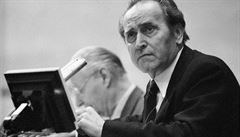 Rudolf Battěk na archivním snímku z roku 1992. Rudolf Battěk na archivním snímku z roku 1992.