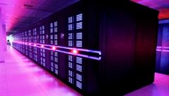 V nejnovějším vydání žebříčku Top500.org je nejvýše počítač Tianhe-2. Mají jej v Číně. V nejnovějším vydání žebříčku Top500.org je nejvýše počítač Tianhe-2. Mají jej v Číně.