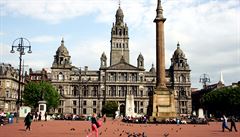 U radnice v Glasgow se už v budoucnu nemusejí scházet studenti češtiny a české kultury. U radnice v Glasgow se už v budoucnu nemusejí scházet studenti češtiny a české kultury.