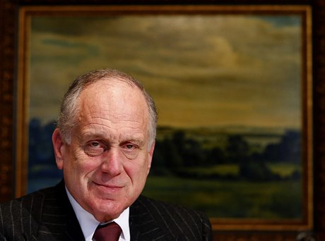 Miliardá Ronald Lauder rezignoval na funkci v rad CME 