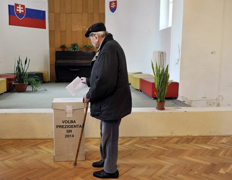Volii v Bratislav odevzdávali 15. bezna své hlasy v prvním kole prezidentských voleb.