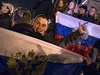 Pro-rutí obané slaví výsledek referenda. K Rusku se chce pipojit 96,6% obyvatel Krymu.