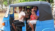 Tuk-Tuk na Srí Lance rozhodne není pouze pro dva pasažéry. | na serveru Lidovky.cz | aktuální zprávy