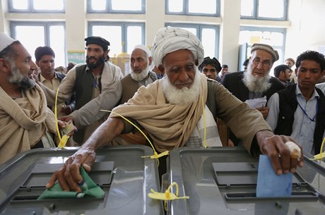 Po celém Afghánistánu se na jediný den otevely volební místnosti. 