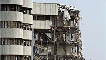 Demolice Hotelu Praha (2. března). | na serveru Lidovky.cz | aktuální zprávy