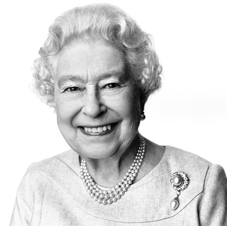 Královna Albta ped 88. narozeninami zveejnila nový portrét 