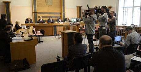 Praský mstský soud pokrauje v projednávání dopravní nehody lobbisty Romana Janouka.