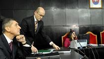 Andrej Babiš 30. ledna u Krajského soudu Bratislava I při soudním líčení ve věci jeho žaloby proti slovenskému Ústavu paměti národa. Na pokračování 13. dubna Babiš nepřišel. Andrej Babiš 30. ledna u Krajského soudu Bratislava I při soudním líčení ve věci jeho žaloby proti slovenskému Ústavu paměti národa. Na pokračování 13. dubna Babiš nepřišel.