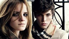 Emma Watson v kampani pro značku Burberry.