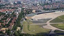 Letišťní plocha je v současnosti oblíbeným víkendovým místem Berlíňanů. Letišťní plocha je v současnosti oblíbeným víkendovým místem Berlíňanů.