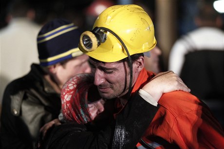 Výbuch v Tureckém dole zabil pes 200 horník