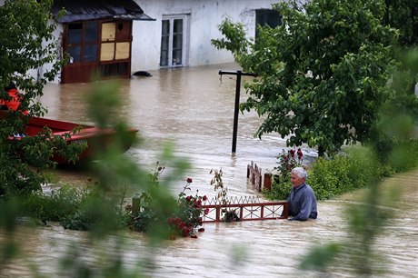 Srbsko a sousední Bosna a Hercegovina bojují s rozsáhlými záplavami. Své domovy...