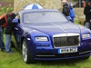 Desítky milovník aut znaek Rolls-Royce a Bentley se seli 17. kvtna v...