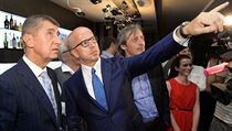 Zástupci hnutí ANO v čele s lídrem kandidátky Pavlem Teličkou (druhý zleva) a... | na serveru Lidovky.cz | aktuální zprávy