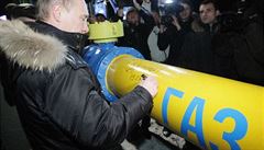 Vladimir Putin na návštěvě města Južno-Sachalinsk na Dálném východě. Vladimir Putin na návštěvě města Južno-Sachalinsk na Dálném východě.