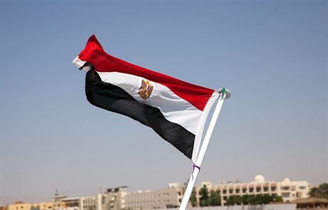 Za hanobení vlajky dostanete v Egypt pokutu a 80 000 korun.
