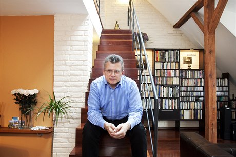 Jan Kasl  ve svém dejvickém byt (2010)