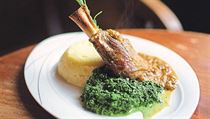 I v době neustálých inovací si restaurace stále drží svou „jižanskou“ tvář.... | na serveru Lidovky.cz | aktuální zprávy