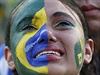 SEN SE ROZPLÝVÁ. Brazilská fanynka vyjaduje bolest fotbalist, kteí prohráli...