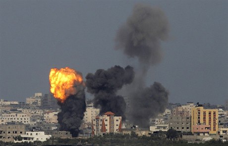 Ofenzíva pokrauje. Izraelské komando proniklo do Gazy