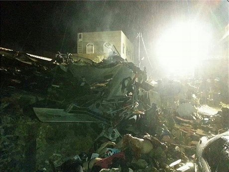 Pi letecké havárii na Tchaj-wanu zahynuly desítky osob.