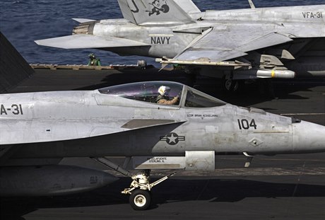 Letouny amerického námonictva, které podnikly útoky na irácké cíle.
