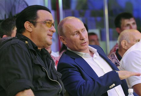 Steven Seagal se svým pítelem Vladimirem Putinem.