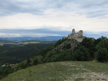 Zícenina, by se známým jménem, se nejevila jako velký turistický tahák, nebo...