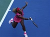 Serena Williamsov pi returnu bhem semifinle US Open.
