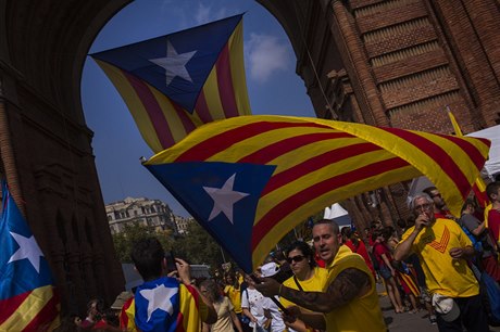 Katalánci chtjí referendum o nezávislosti na panlsku, podobn jako si...