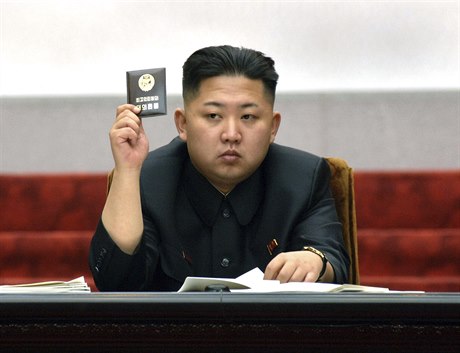 Kim ong-un na zasedání severokorejského Nejvyího lidového shromádní.