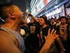 Potyky v Hongkongu vypukly navzdory tomu, e po nabídce jednání s vládou a po...