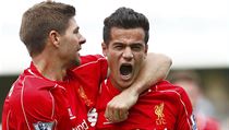 Radost Liverpoolu. Steven Gerrard (vlevo) a Philippe Coutinho.