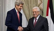 .Americký ministr zahraničí John Kerry (vlevo) s palestinským vůdcem Mahmúdem... | na serveru Lidovky.cz | aktuální zprávy