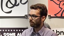Richard Jaroš, grafický designér a kurátor výstavy Bestsellers v Galerii... | na serveru Lidovky.cz | aktuální zprávy