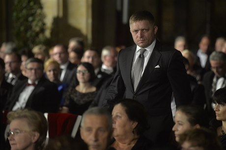 Slovenský premiér Robert Fico ped zahájením slavnostního ceremoniálu 28. íjna...