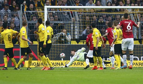 Fotbalisté Dortmundu inkasují dalí z gól v domácí lize.