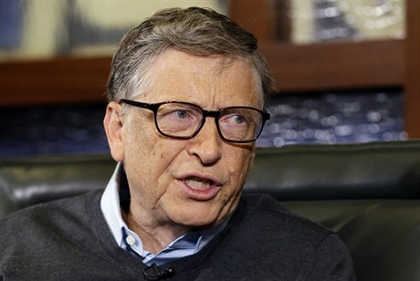 Bill Gates dá pes 500 milion dolar na boj proti infekcím.