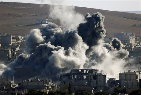 Kobani po dopadu bomb.
